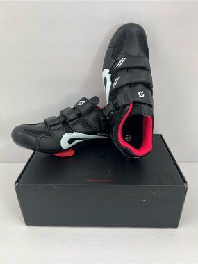 PELOTON CYCLING SHOES FOR BIKE & BIKE +, BLACK, RED & WHITE COLORS, SIZE 40